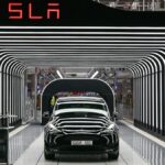 Tesla Autopilot falsamente anunciado, totalmente autônomo