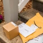 Você sabia que pode comprar legalmente pacotes de correio não reclamados?  Aqui está como